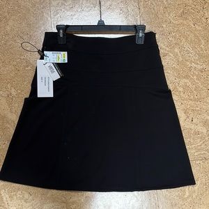 NWT Virtue black skirt size 6